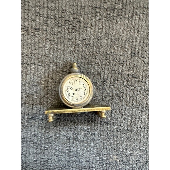 Vintage Collectable Rustic Brass Mini Mantel Clock Aged Patina Tarnished Charm - Picture 1 of 3